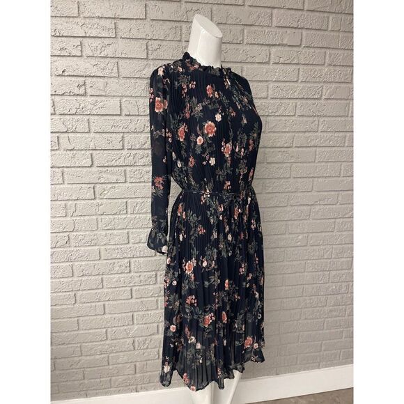 Elegant Floral Pleated Chiffon Midi Dress with Long Sleeve Size L - Picture 4 of 7